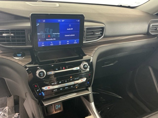 Used 2024 Ford Explorer Limited image 19