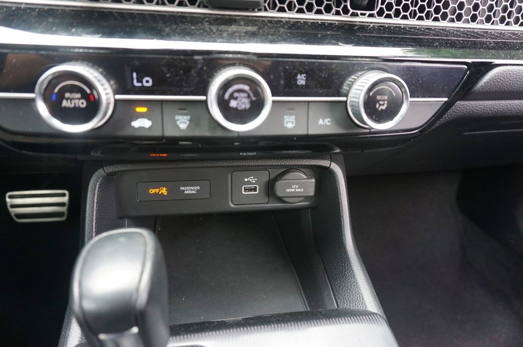 Used 2023 Honda Civic Sport image 11