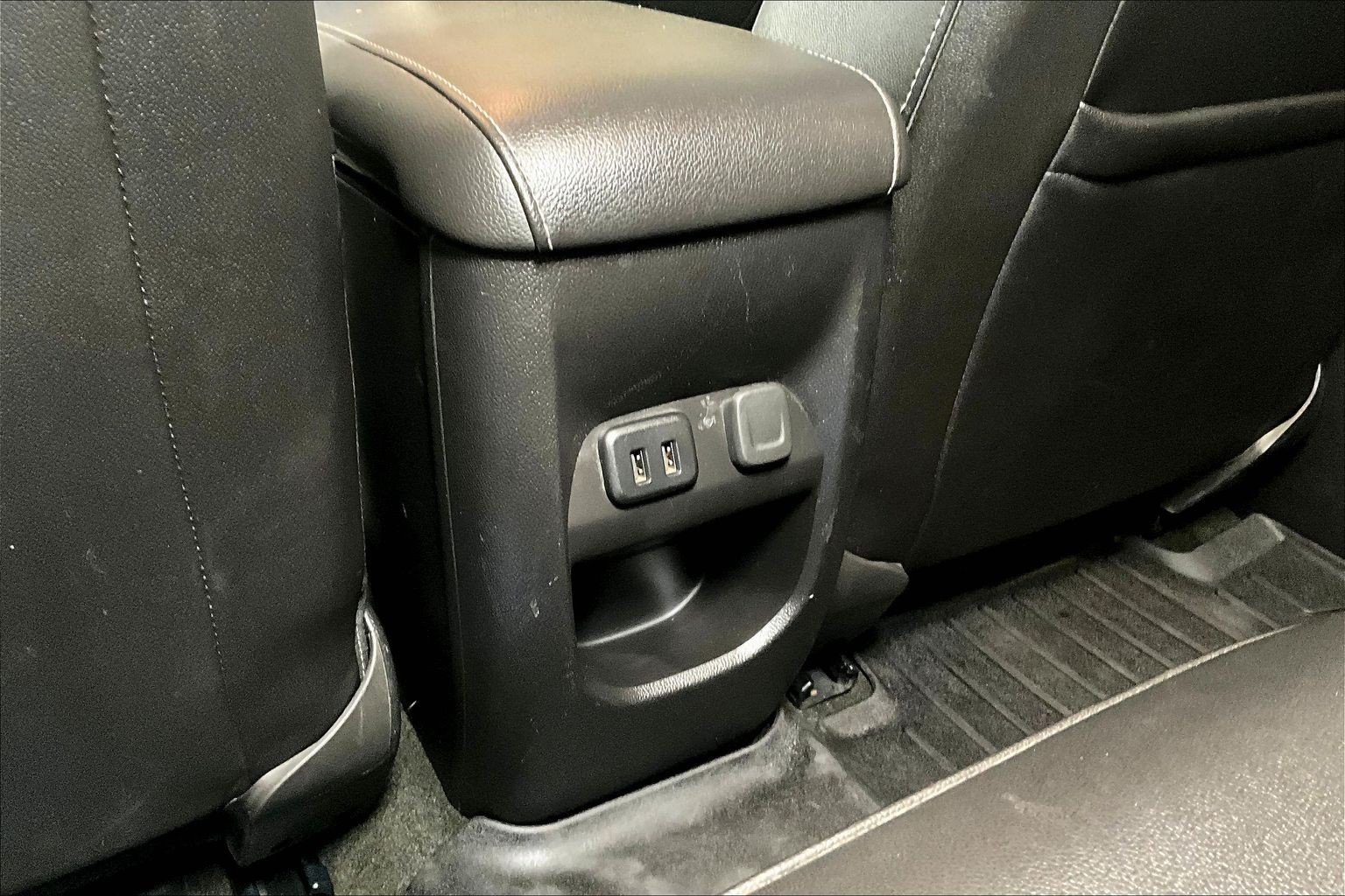 Used 2018 GMC Canyon SLT w/ Driver Alert Package AWD/4WD image 12