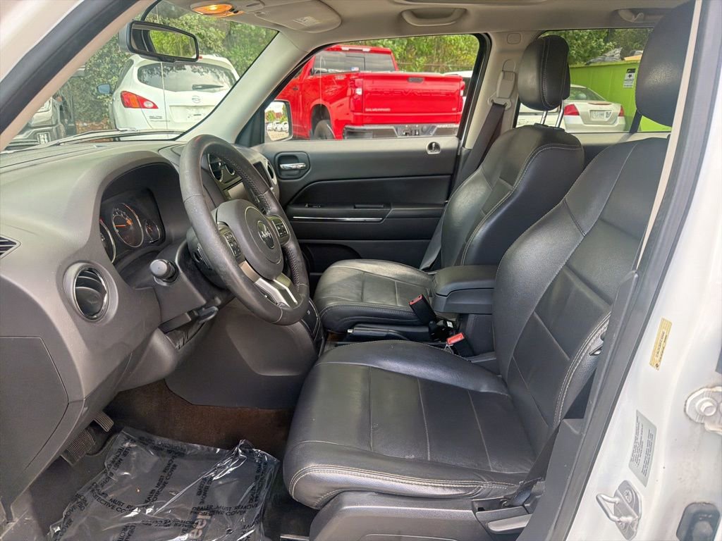 Used 2015 Jeep Patriot Limited w/ Sun/Sound Group image 15