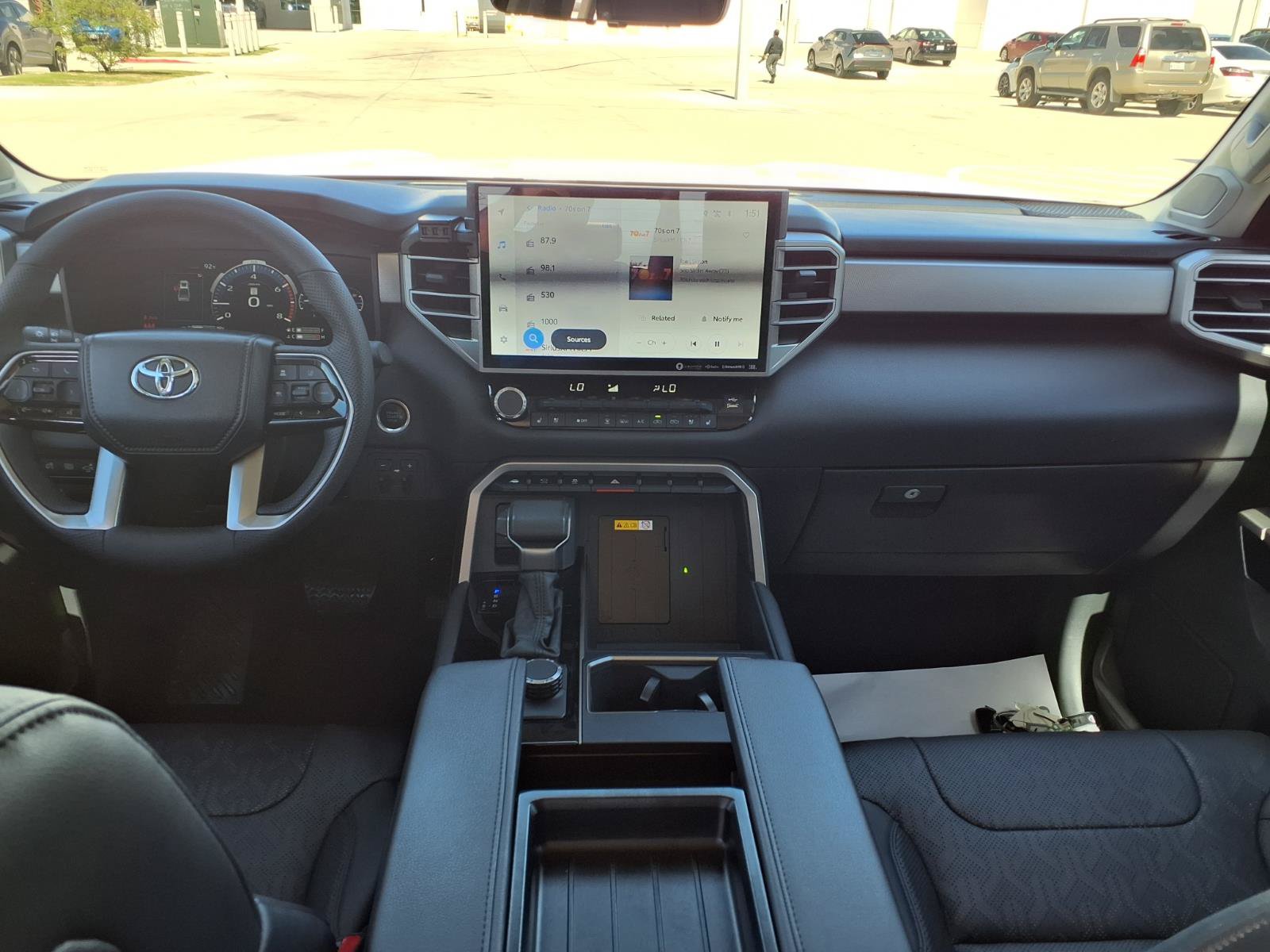 Used 2024 Toyota Tundra Limited AWD/4WD image 11