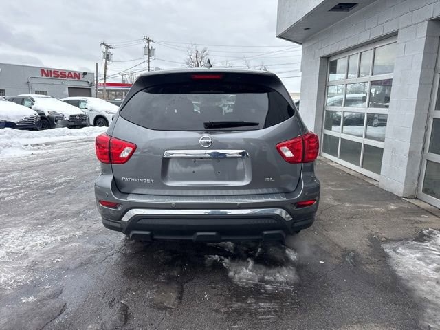 Used 2020 Nissan Pathfinder SL image 3