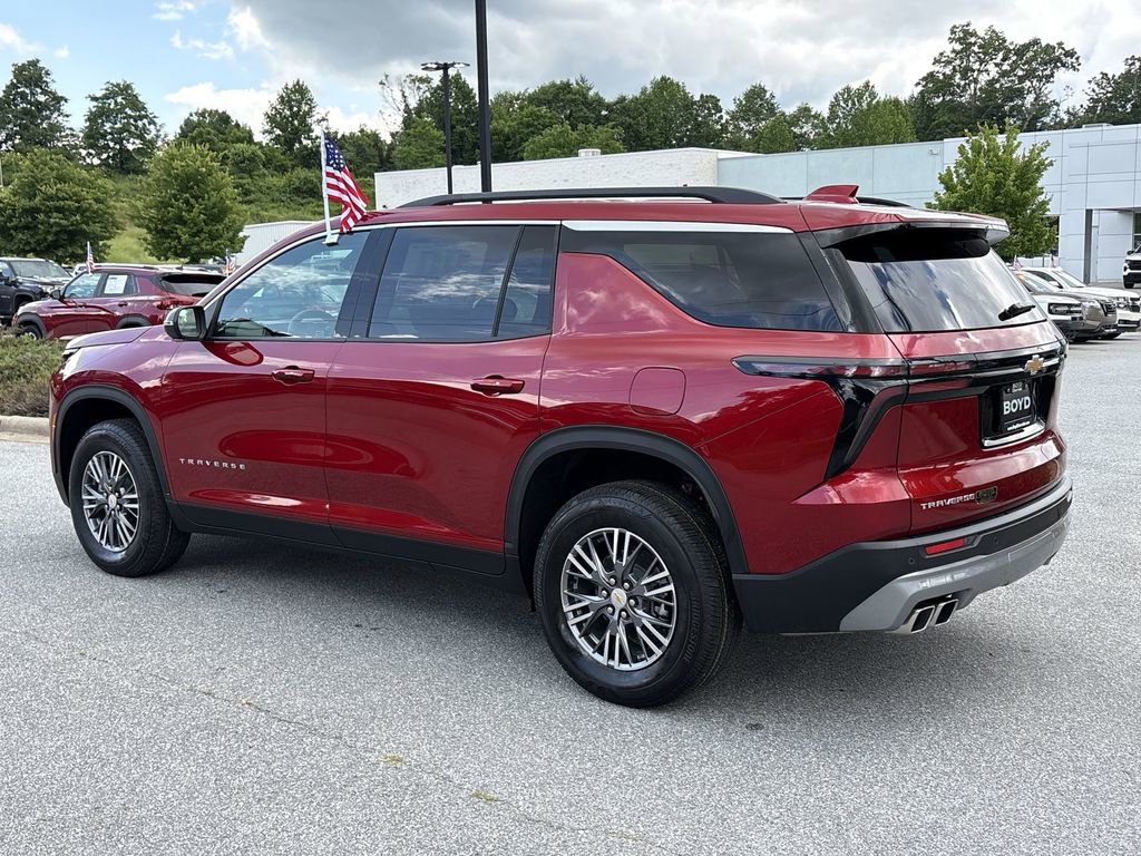 New 2025 Chevrolet Traverse LT image 7