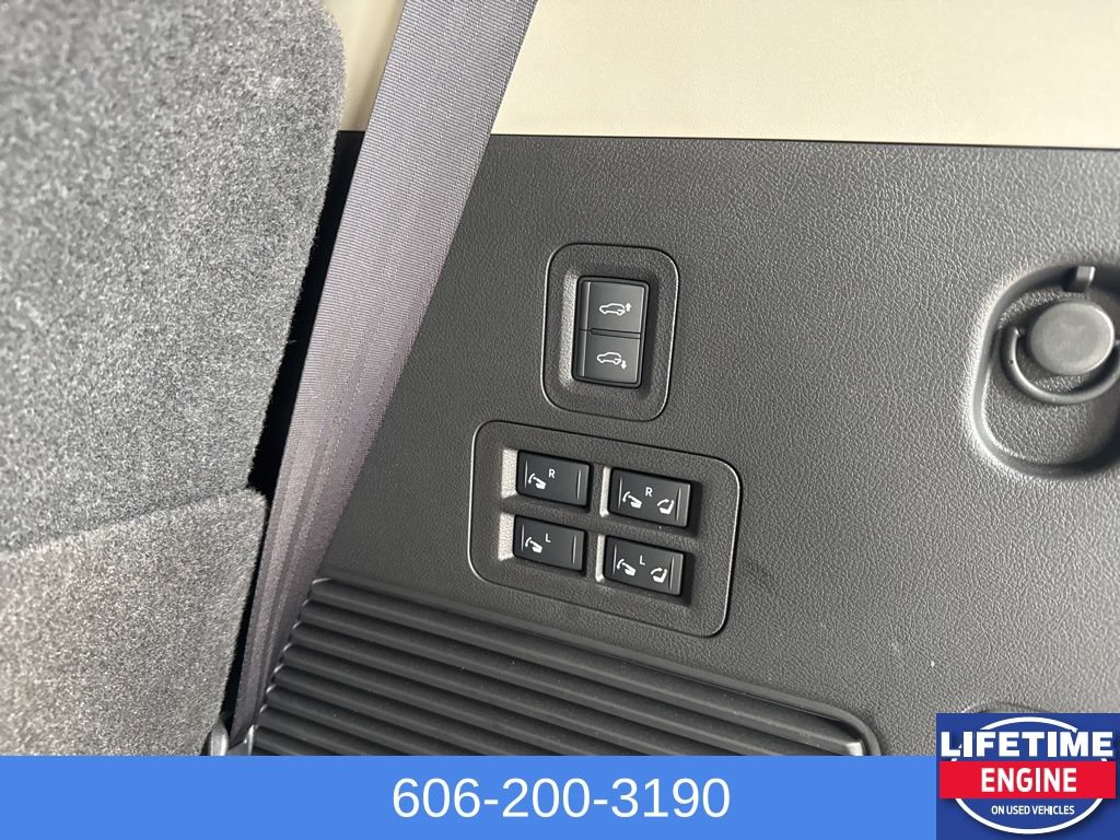 Used 2025 INFINITI QX80 Sensory AWD/4WD image 12