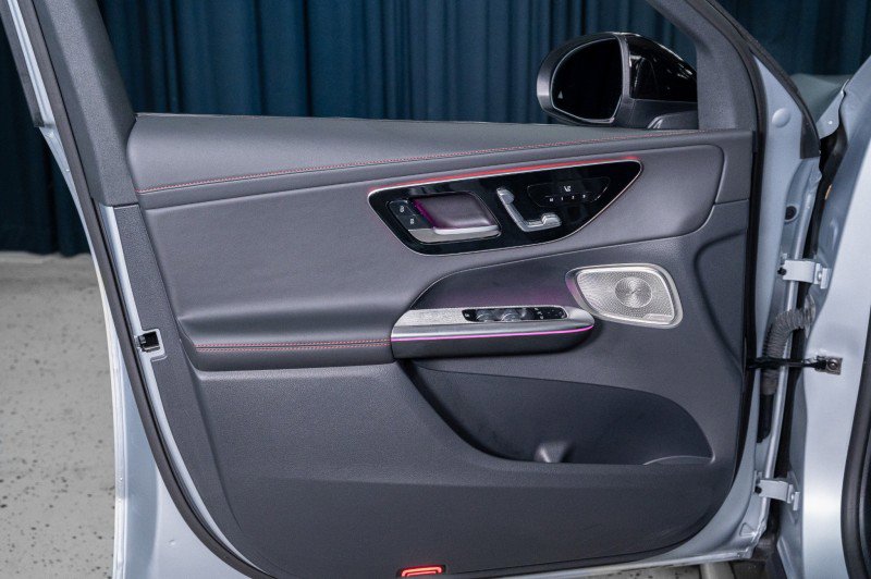 Used 2024 Mercedes-Benz GLC 43 AMG 4MATIC image 12