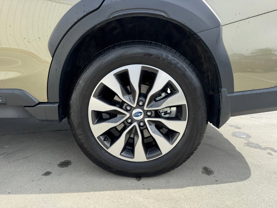 Used 2025 Subaru Outback Limited image 26