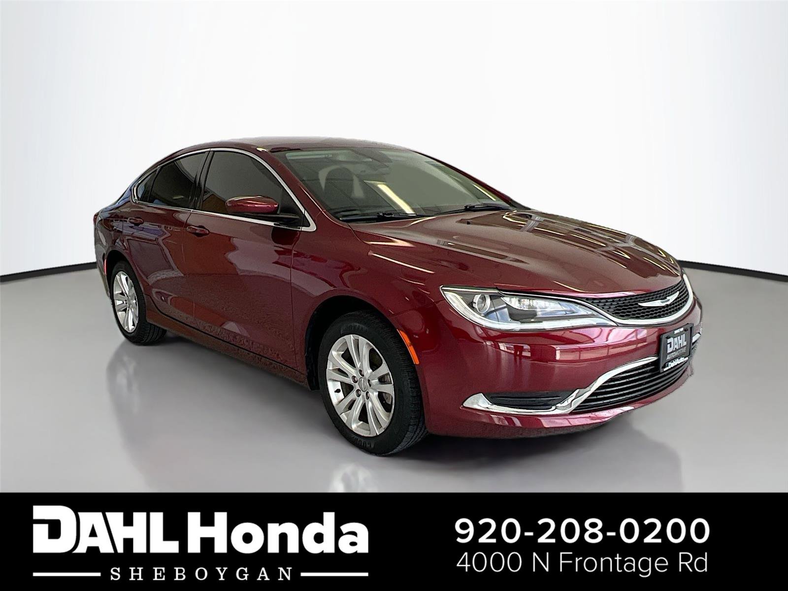 Used 2015 Chrysler 200 Limited w/ Convenience Group FWD image 1
