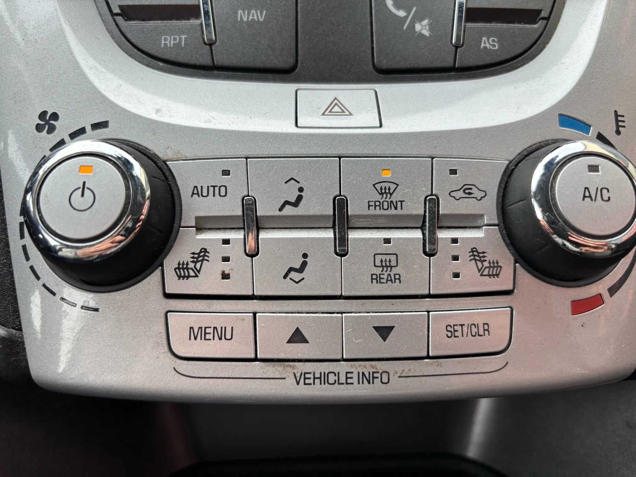 Used 2016 Chevrolet Equinox LT w/ Convenience Package image 23