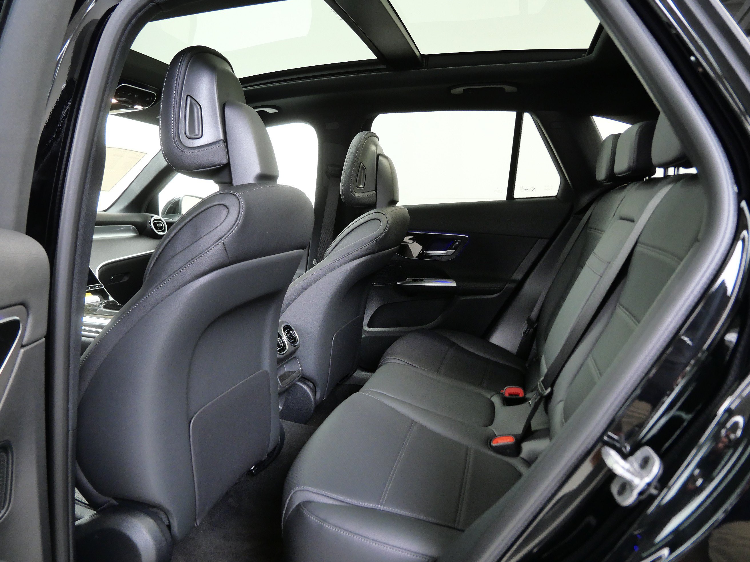 New 2026 Mercedes-Benz GLC 300 4MATIC image 19