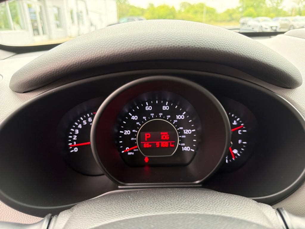 Used 2014 Kia Soul + FWD image 13