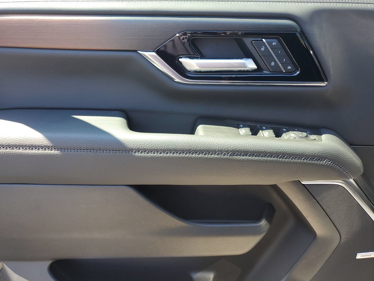 New 2026 GMC Yukon XL Denali RWD image 17