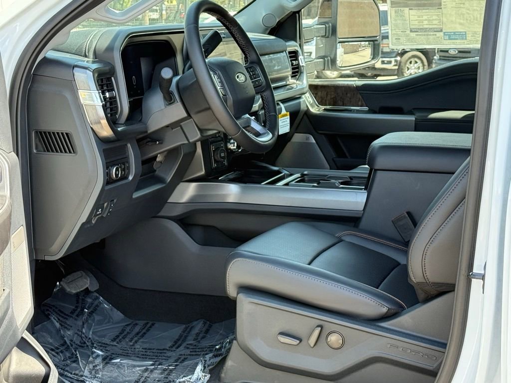New 2026 Ford F250 4x4 Crew Cab Super Duty image 7