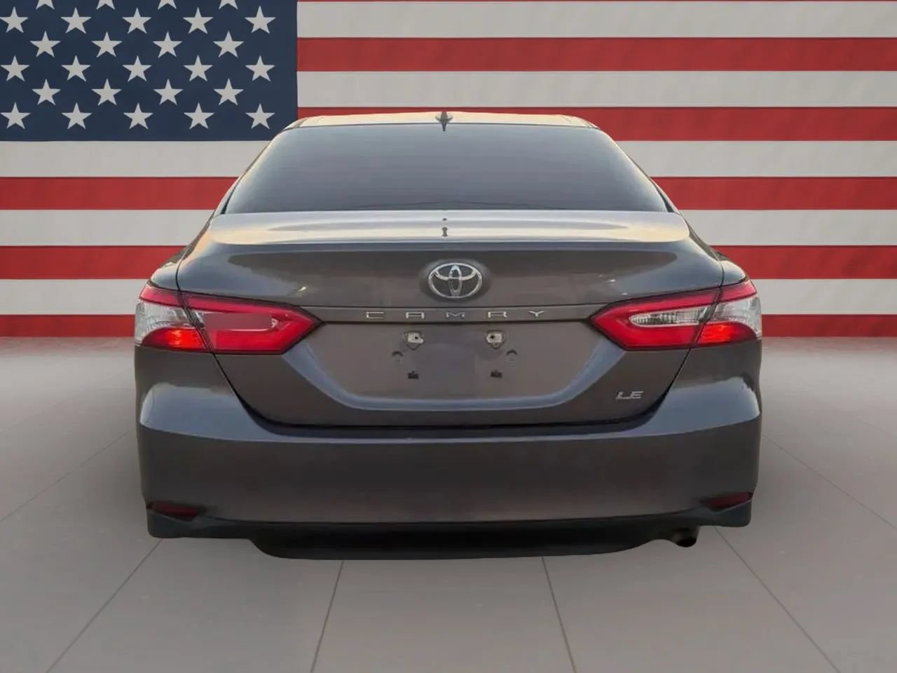 Used 2019 Toyota Camry LE FWD image 7