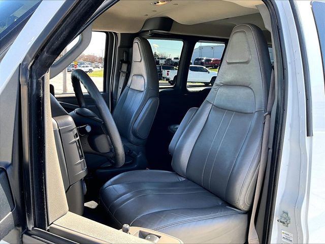 Used 2024 Chevrolet Express 3500 LS RWD image 10