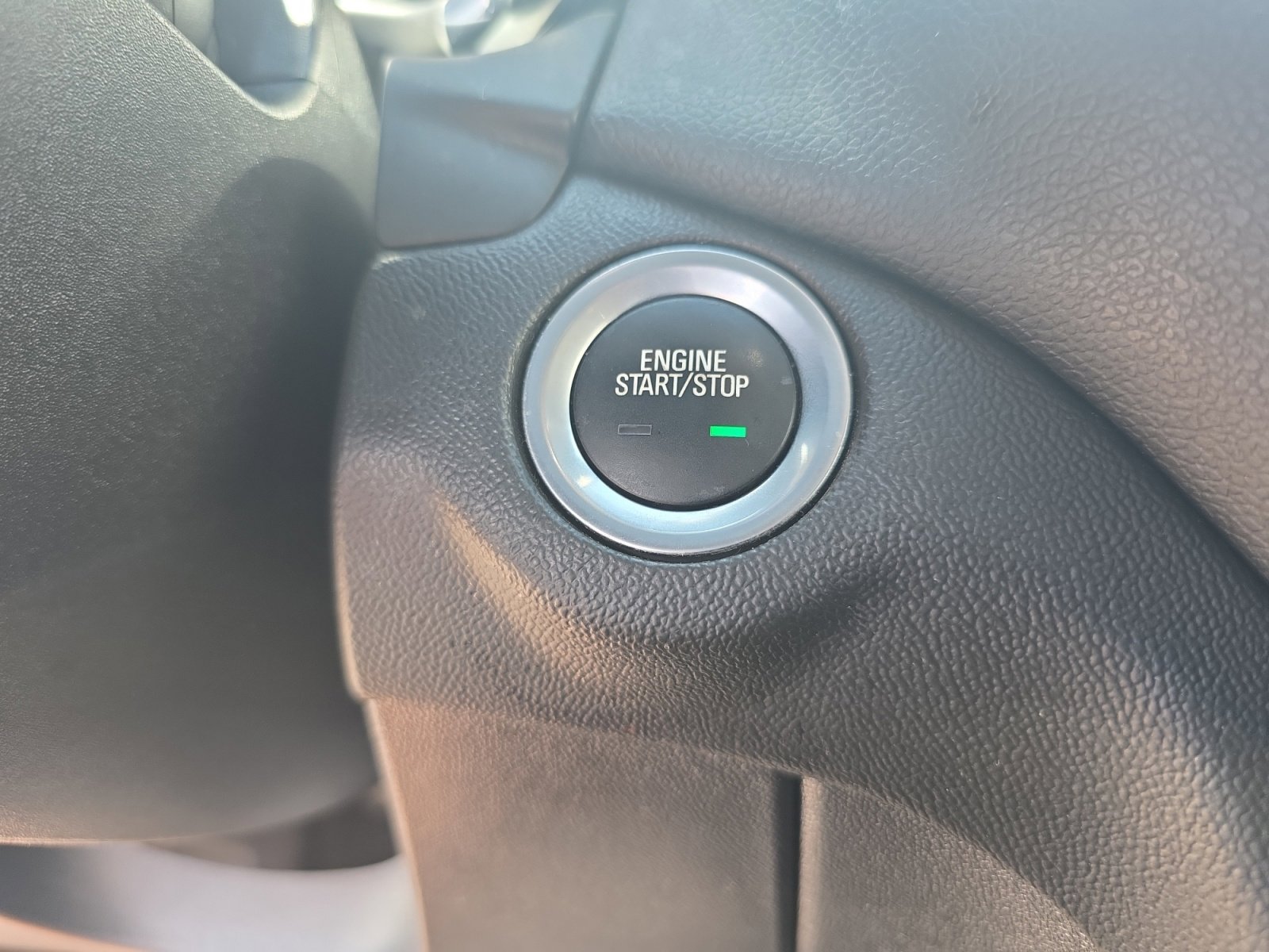 Used 2019 Chevrolet Equinox LT FWD image 30