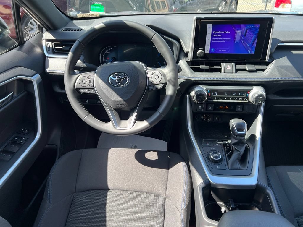 Used 2023 Toyota RAV4 SE w/ Convenience Package AWD/4WD image 34