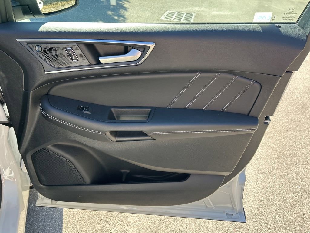 Used 2024 Ford Edge ST w/ Equipment Group 401A image 40