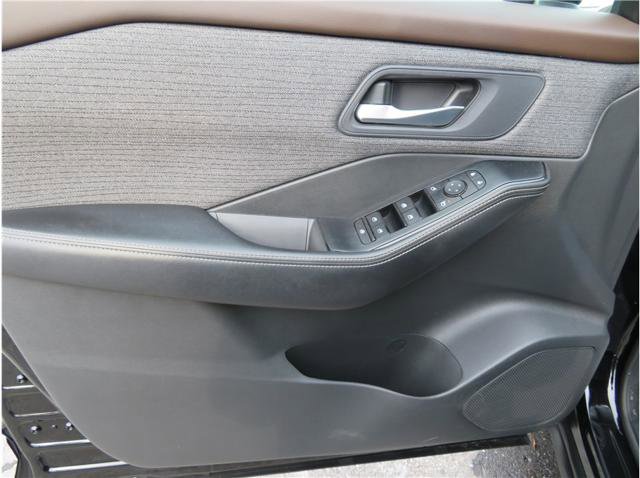 Used 2023 Nissan Rogue SV FWD image 31
