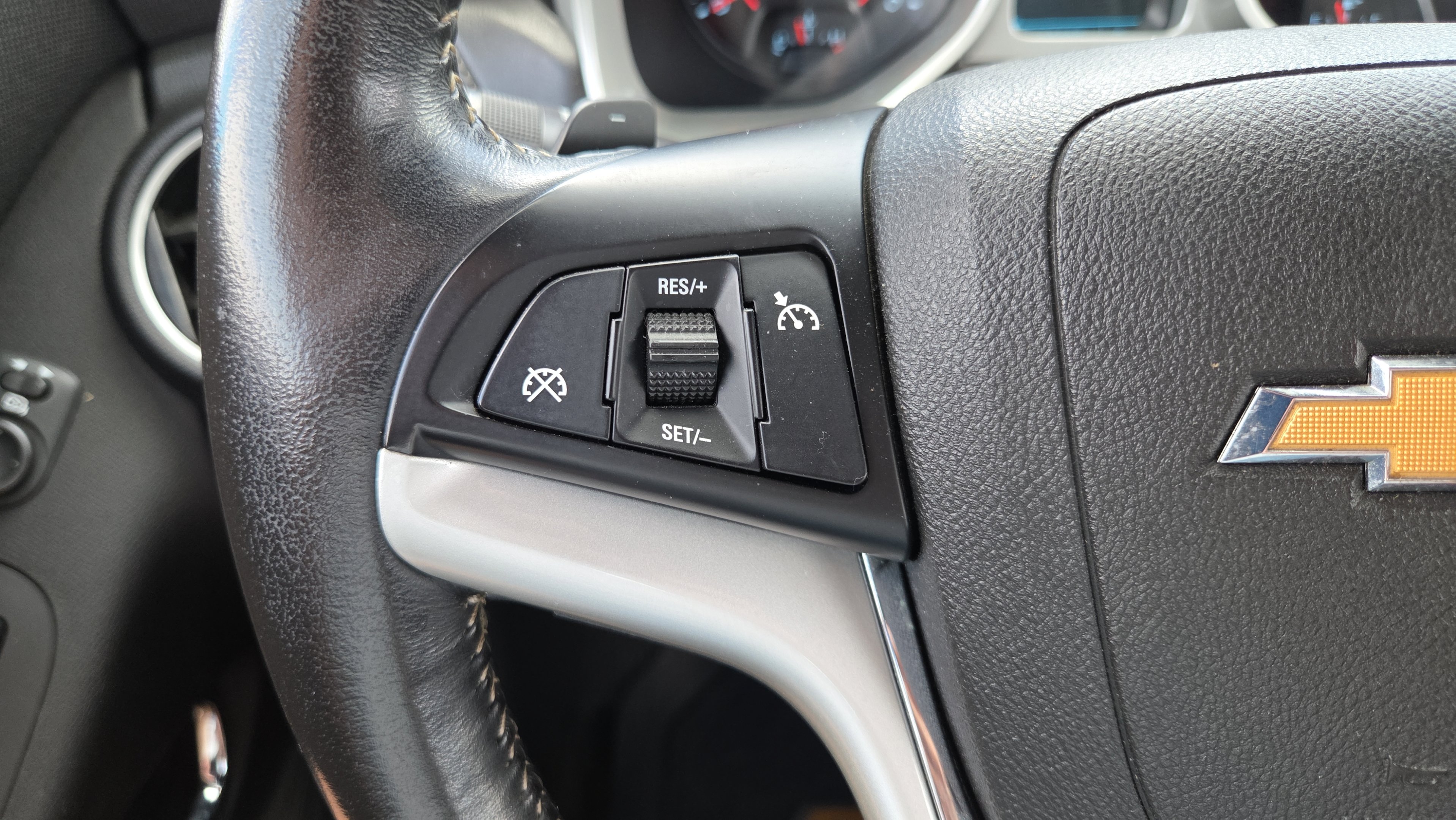 Used 2013 Chevrolet Camaro SS RWD image 27