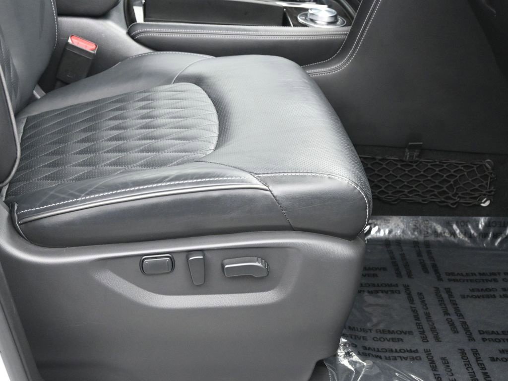 Used 2022 INFINITI QX80 Sensory w/ All-Season Package image 7