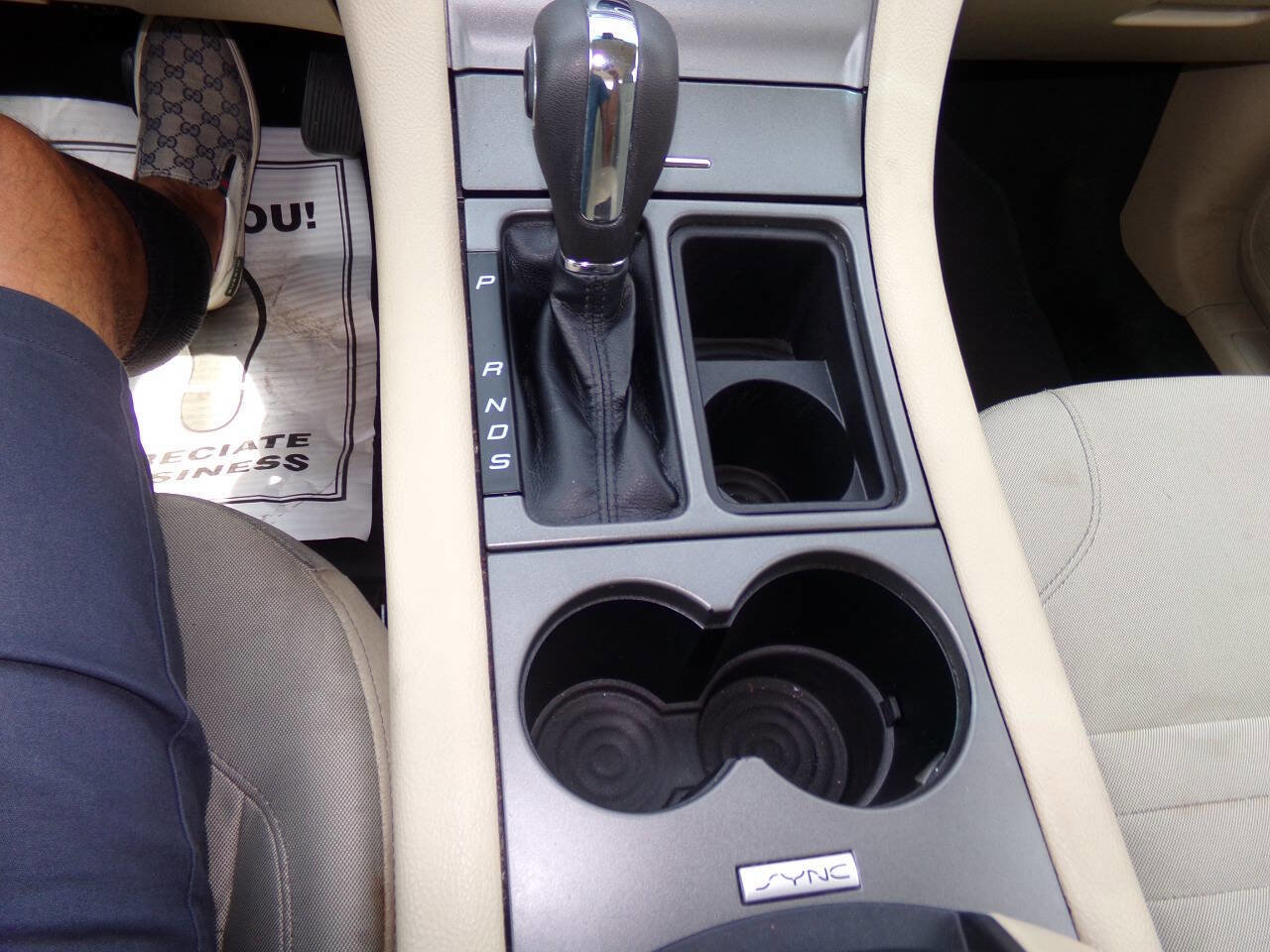 Used 2016 Ford Taurus SE image 48