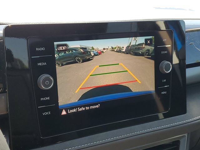 New 2026 Volkswagen Taos SE FWD image 25