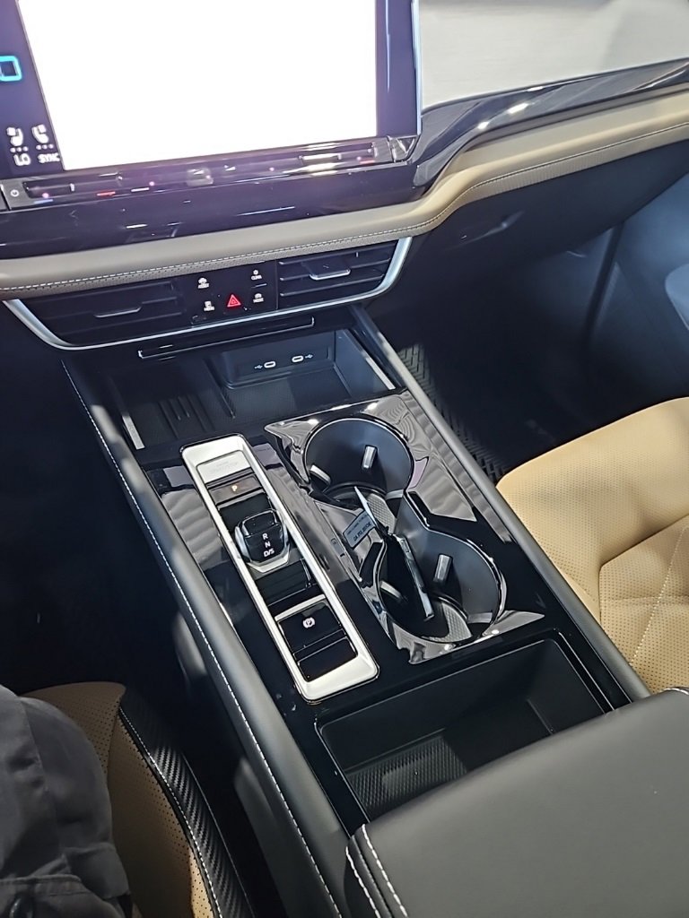 New 2026 Volkswagen Atlas Cross Sport SE image 33