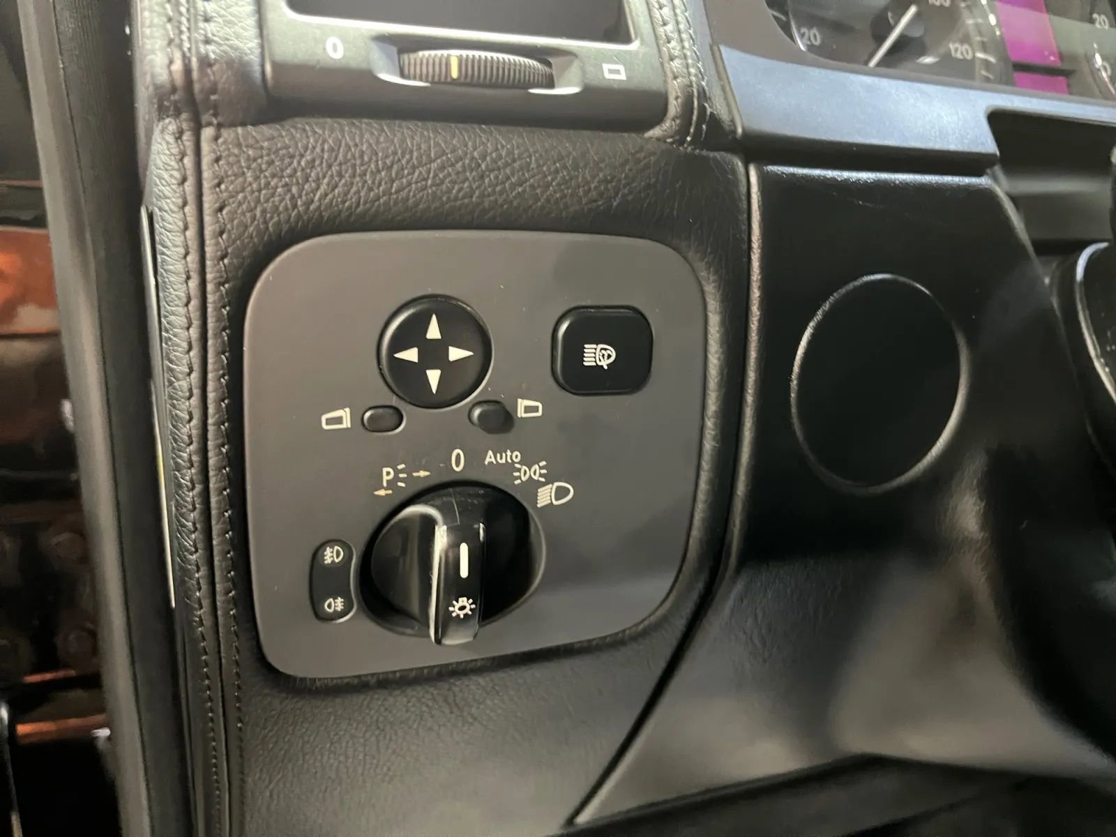 Used 2012 Mercedes-Benz G 550 G 550 Sport Utility 4D image 37