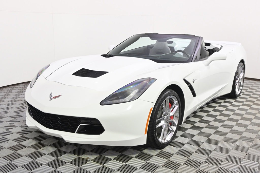 Used 2014 Chevrolet Corvette Z51 w/ 3LT Preferred Equipment Group image 11