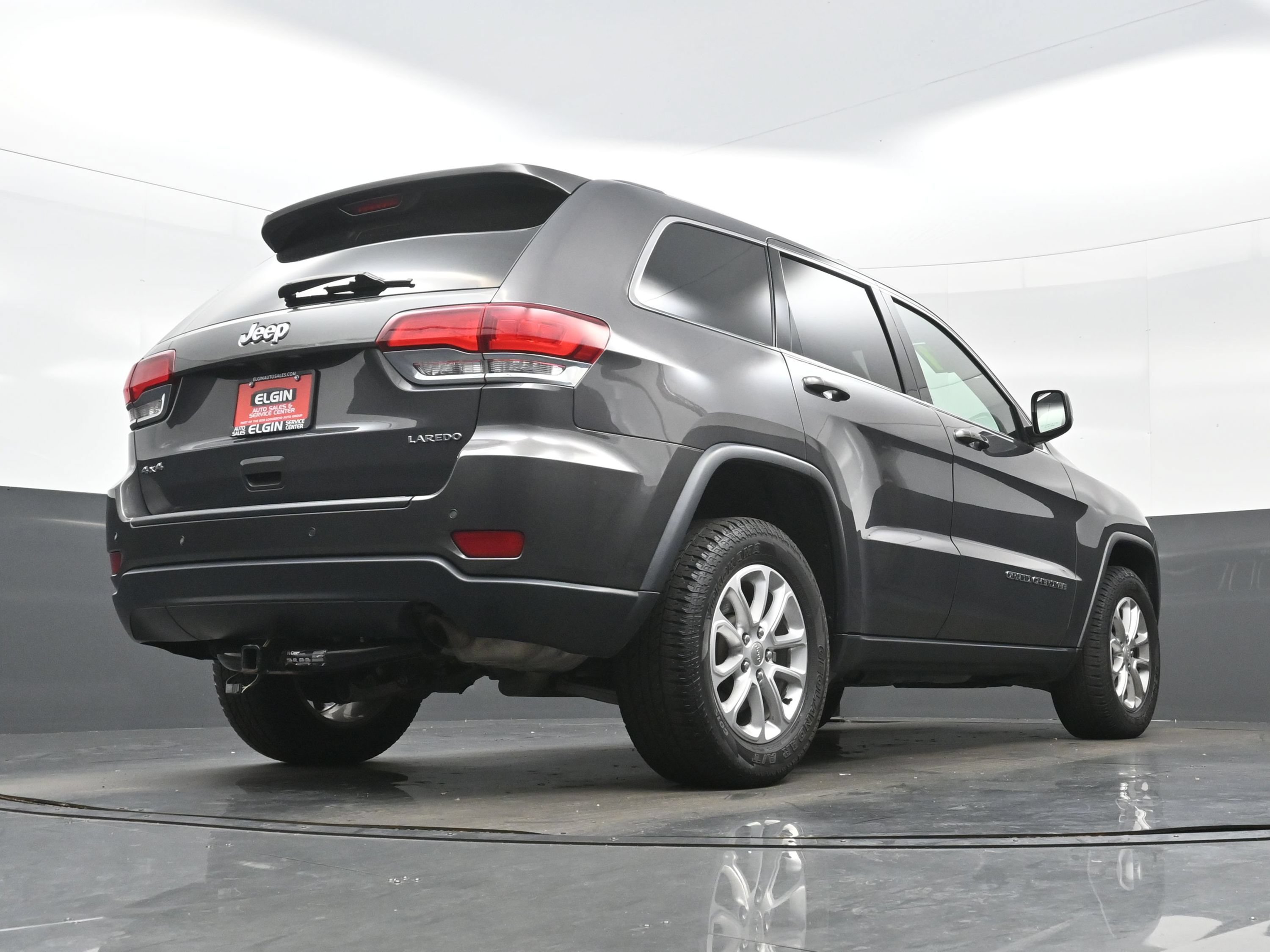 Used 2021 Jeep Grand Cherokee Laredo w/ Security & Convenience Group AWD/4WD image 29
