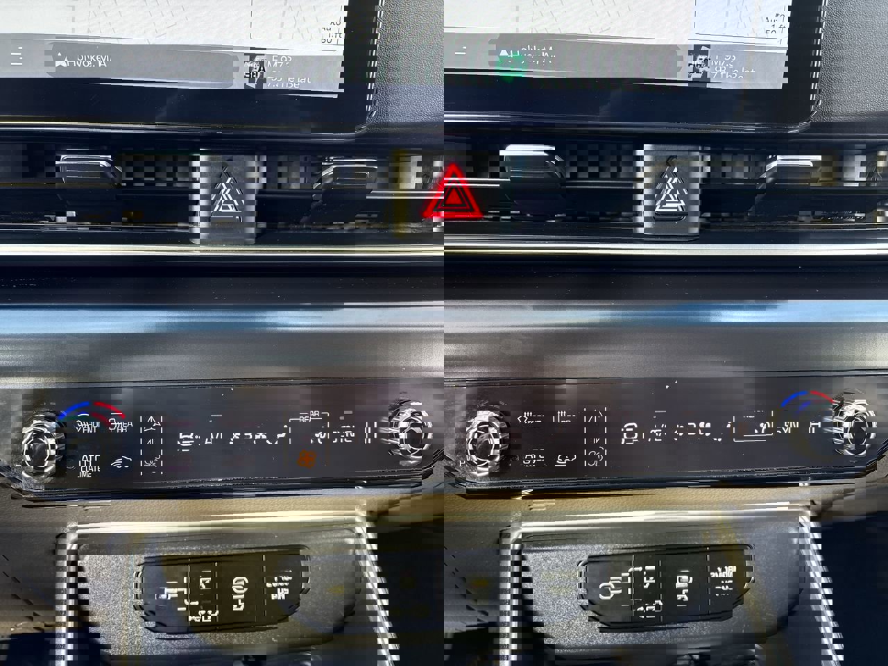 Used 2025 Kia Carnival image 20