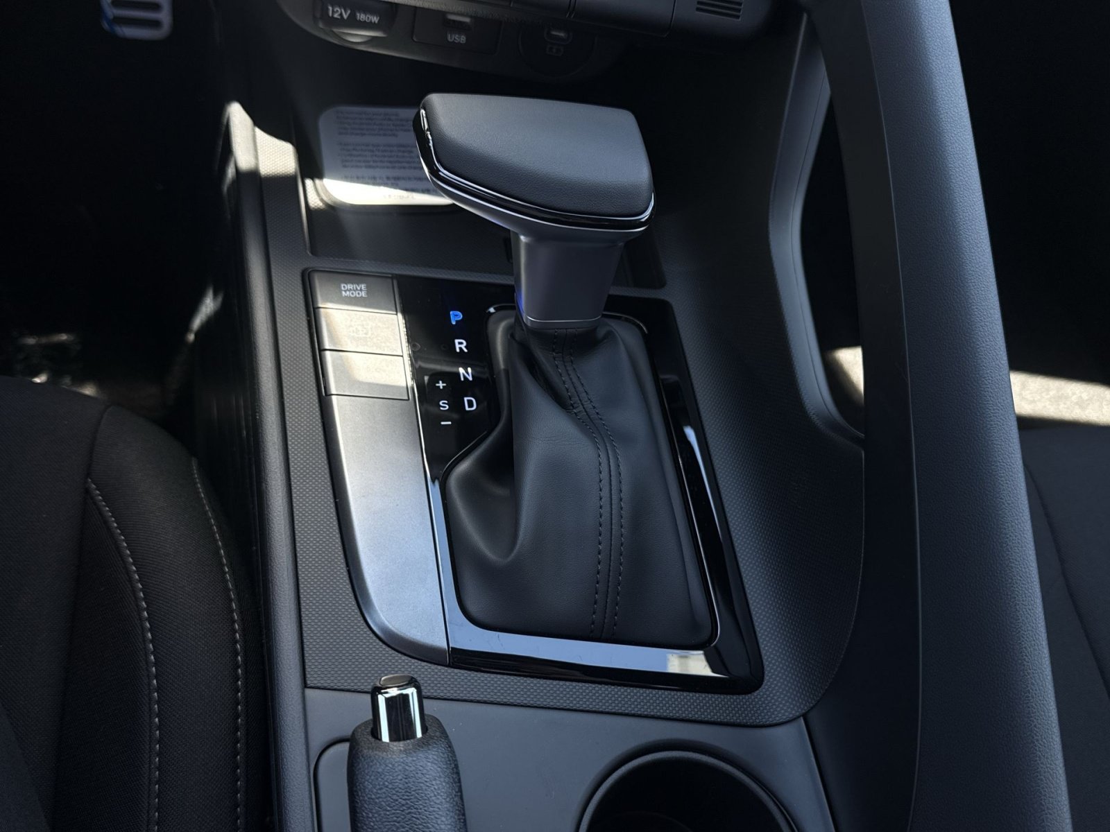 New 2026 Hyundai Elantra Sport FWD image 21