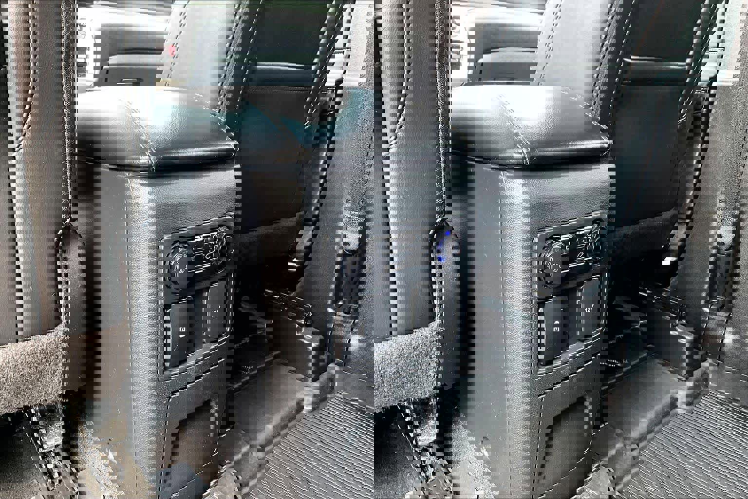 Used 2022 Ford Explorer XLT w/ Equipment Group 202A image 36