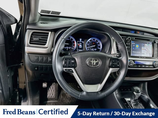 Used 2016 Toyota Highlander XLE AWD/4WD image 23