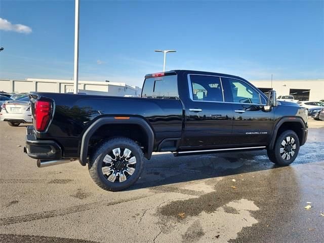New 2026 GMC Sierra 2500 Denali w/ Denali Reserve Package image 2