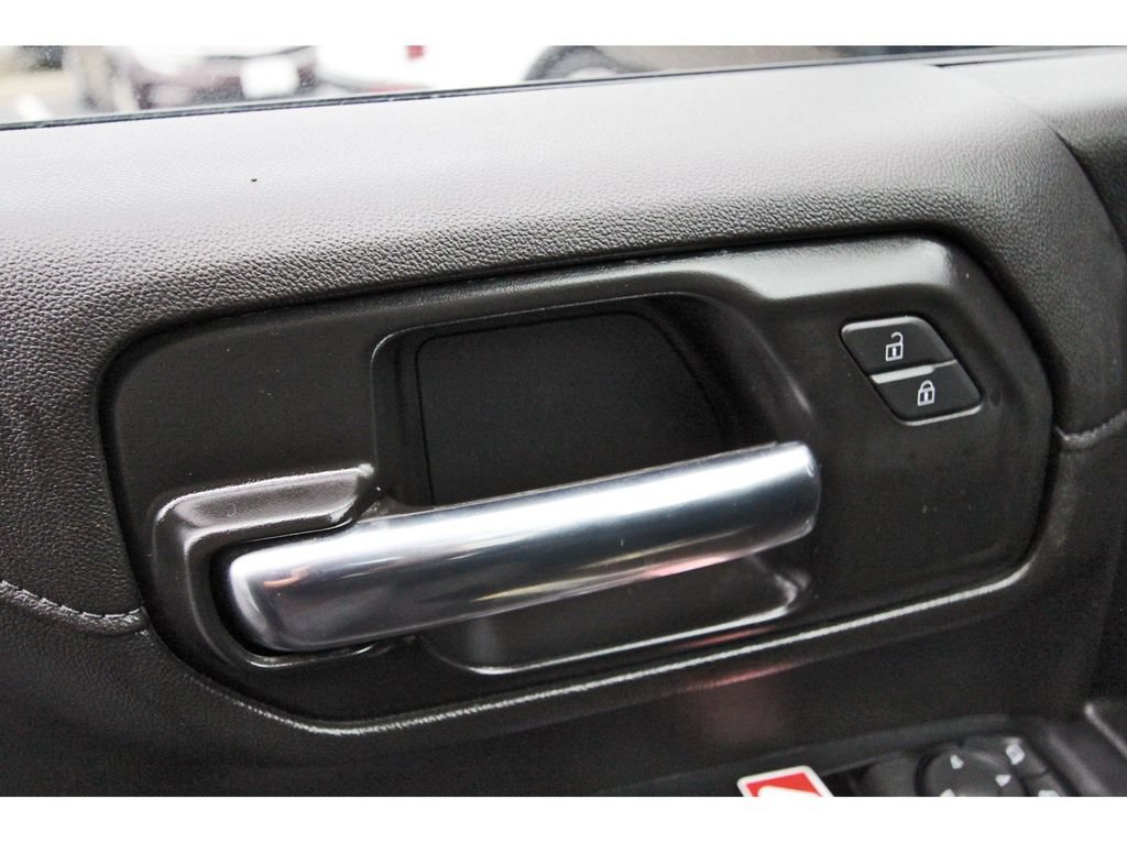 Used 2020 Chevrolet Silverado 2500 LT w/ All Star Edition AWD/4WD image 21