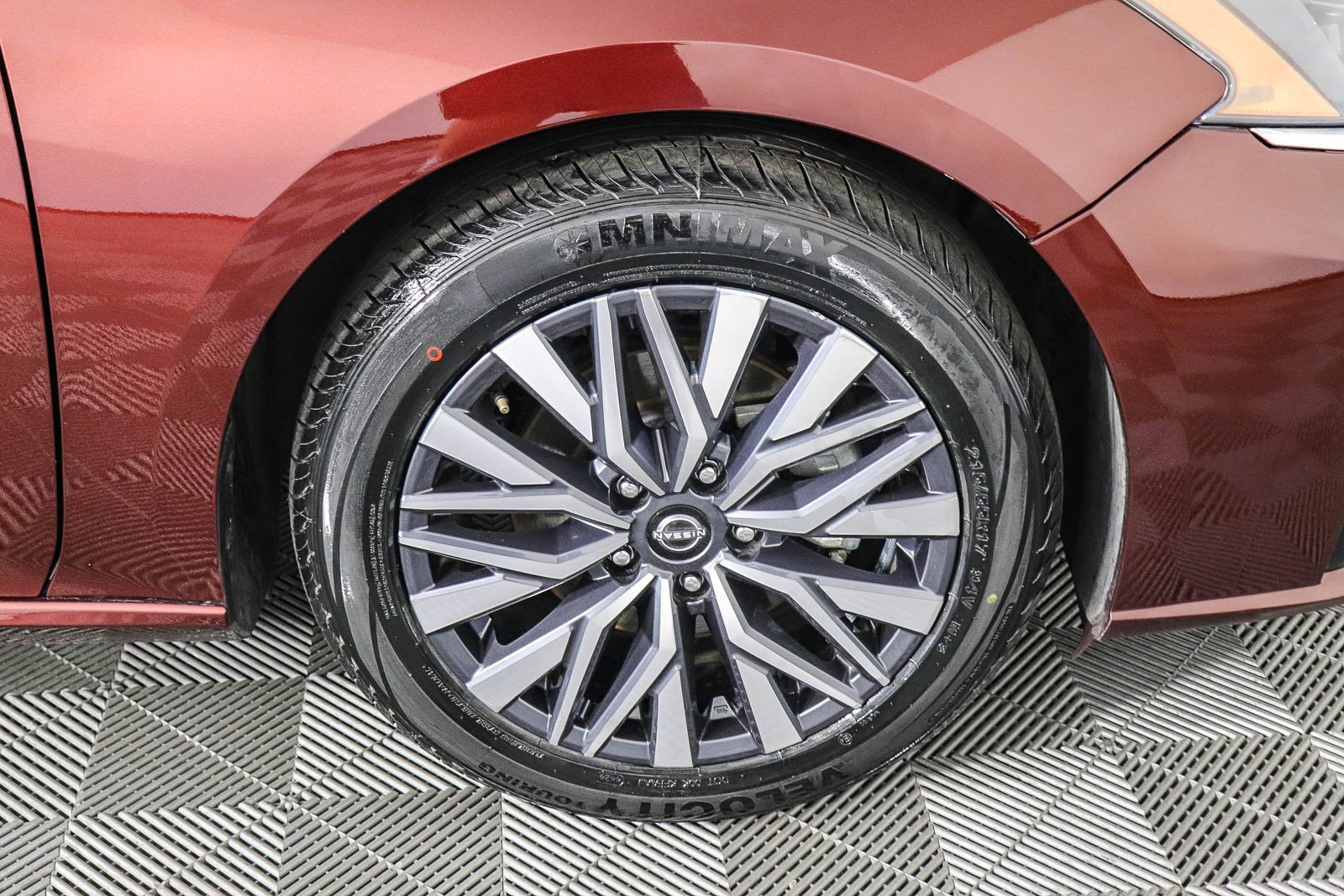 Used 2023 Nissan Altima 2.5 SV image 11