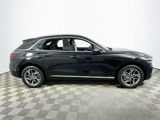 Used 2024 Genesis GV70 2.5T w/ Select Package AWD/4WD image 2