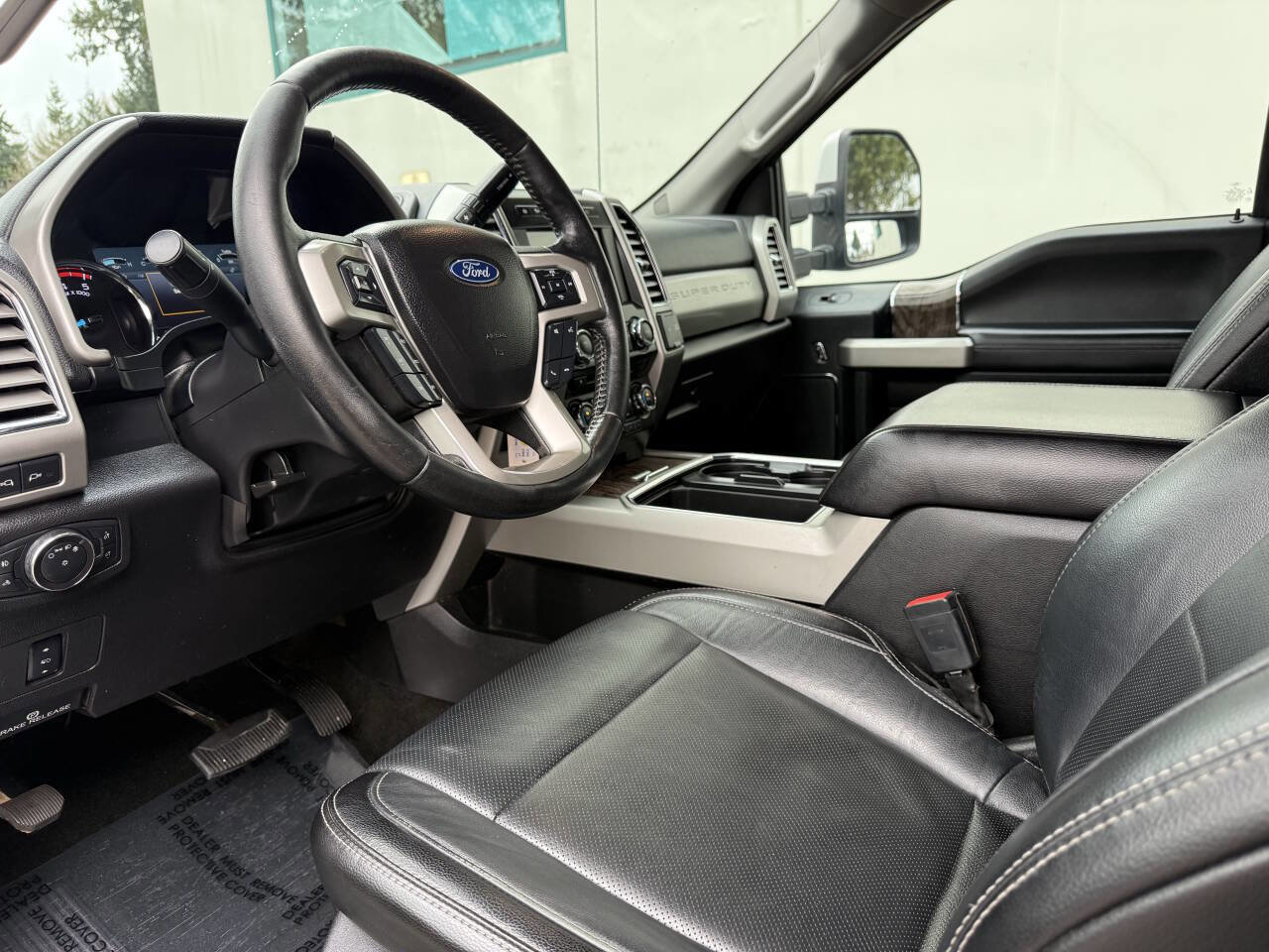 Used 2017 Ford F350 Lariat w/ Lariat Value Package image 46