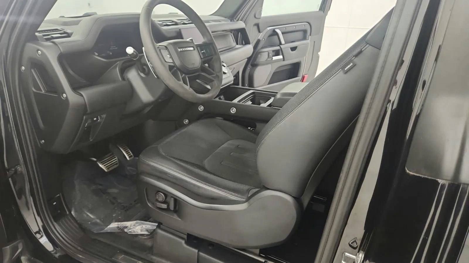 Used 2022 Land Rover Defender 90 V8 image 22