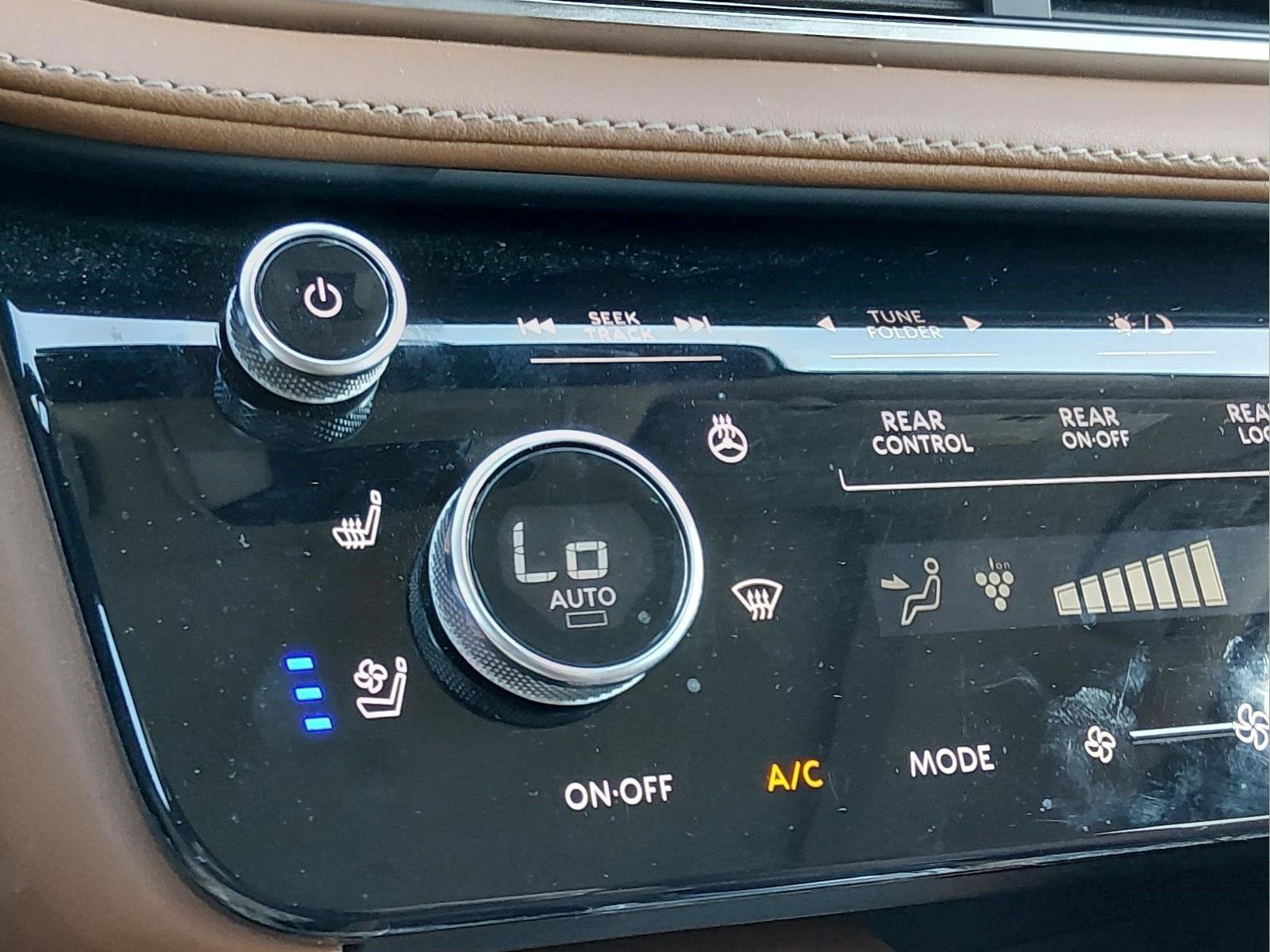 Used 2023 INFINITI QX60 Sensory AWD/4WD image 26