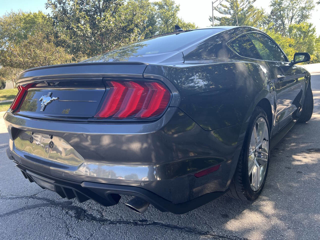 Used 2020 Ford Mustang Premium w/ Equipment Group 201A RWD image 5