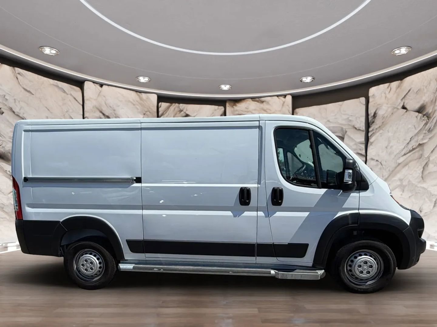 Used 2025 RAM ProMaster 2500 w/ U-Haul Equipment Group image 4