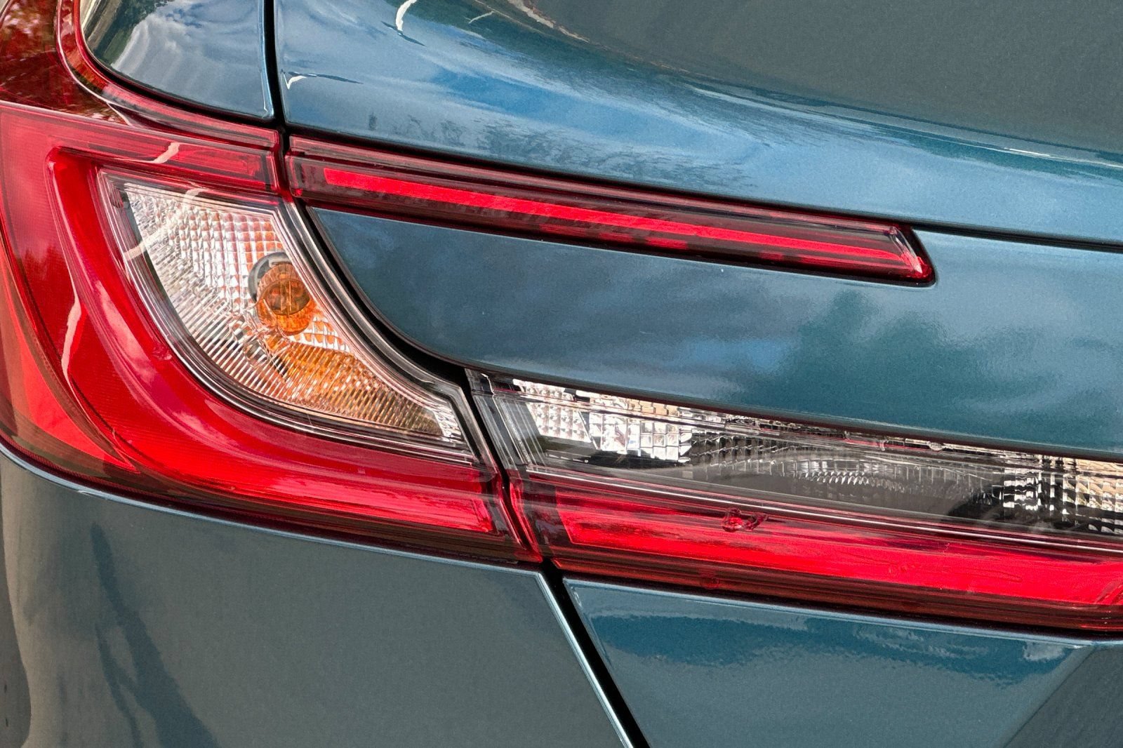 Used 2025 Toyota Camry SE FWD image 46