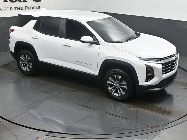 New 2026 Chevrolet Equinox LT w/ Safety and Technology Package FWD image 26