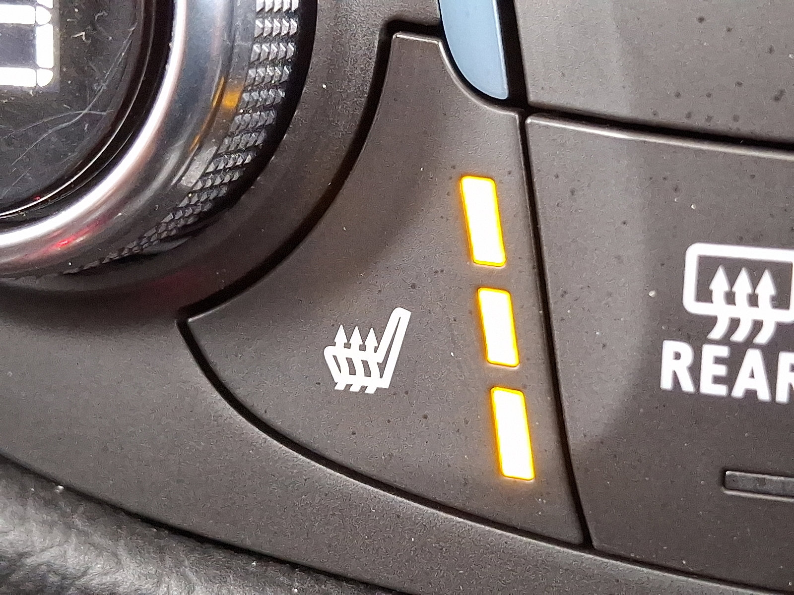 Certified 2022 Chevrolet Equinox RS w/ RS Leather Package image 27