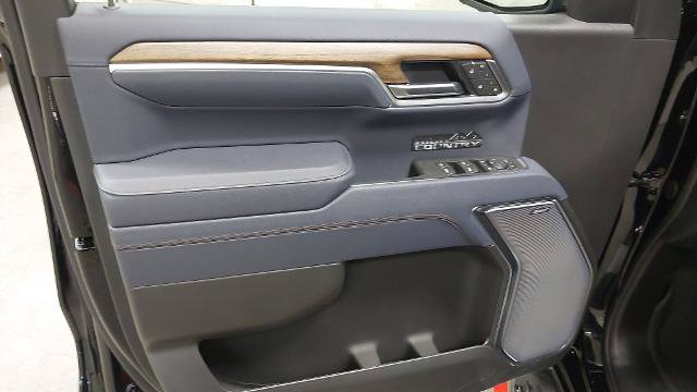 New 2026 Chevrolet Silverado 1500 High Country w/ High Country Premium Package AWD/4WD image 20
