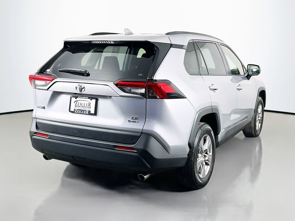 Used 2025 Toyota RAV4 LE AWD/4WD image 7