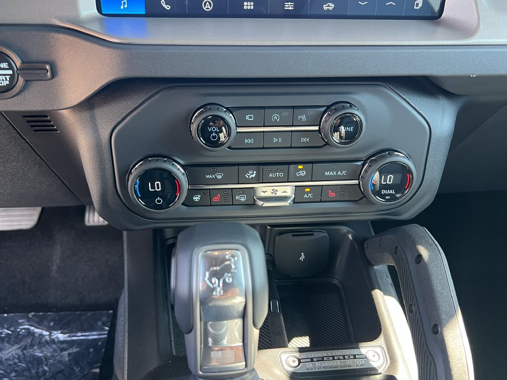 New 2026 Ford Bronco Outer Banks w/ Sasquatch Package AWD/4WD image 24