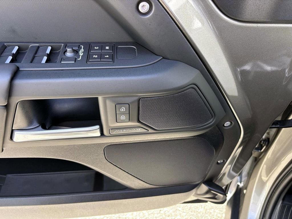 Certified 2025 Land Rover Defender 110 S image 11